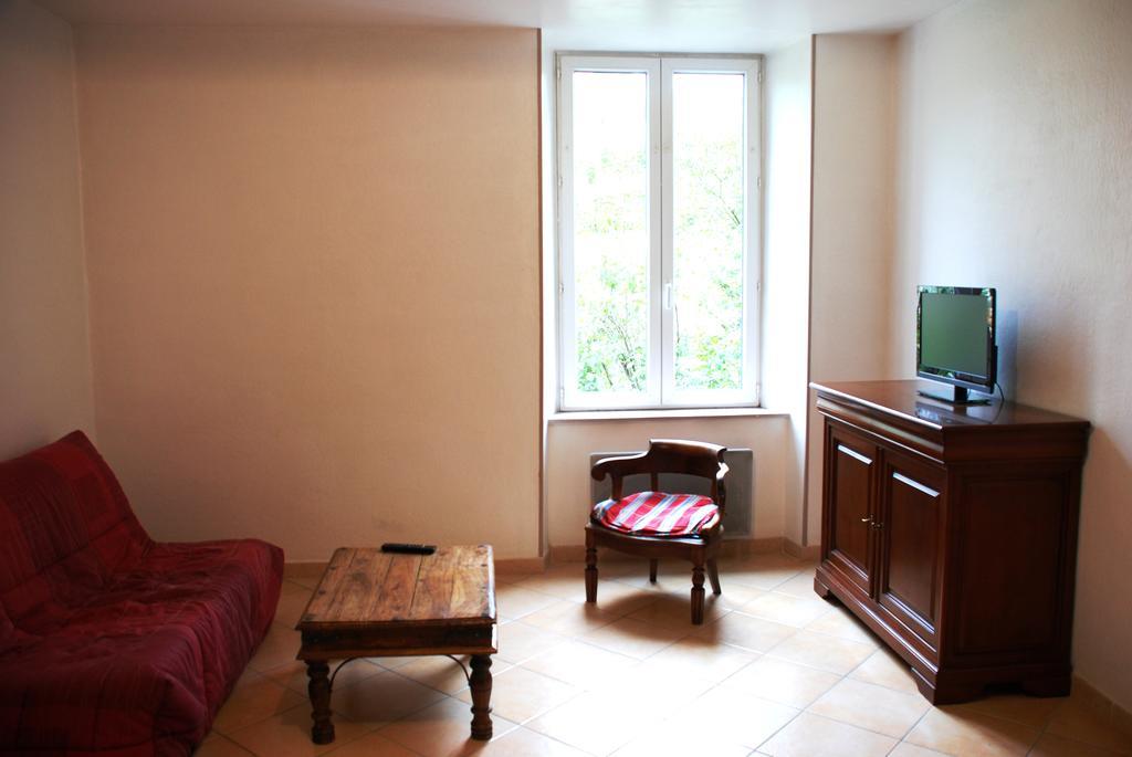 Les Jardins Du Mas Evesque Bed & Breakfast Rousson  Rom bilde