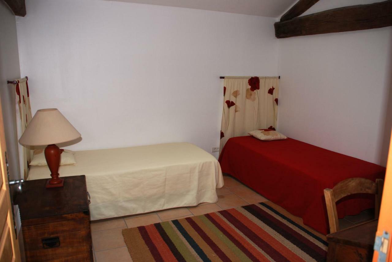 Les Jardins Du Mas Evesque Bed & Breakfast Rousson  Eksteriør bilde