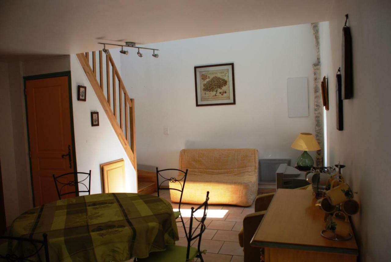 Les Jardins Du Mas Evesque Bed & Breakfast Rousson  Eksteriør bilde