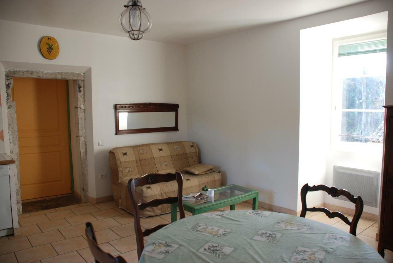Les Jardins Du Mas Evesque Bed & Breakfast Rousson  Eksteriør bilde