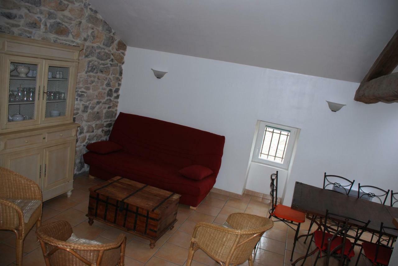 Les Jardins Du Mas Evesque Bed & Breakfast Rousson  Eksteriør bilde